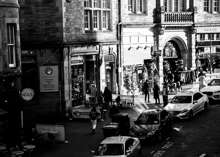 Cheap Hostels in Edinburgh