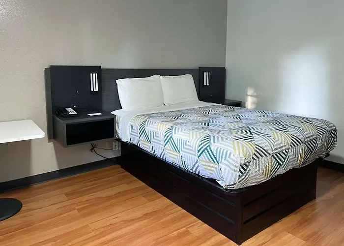 Best Hotels Close to Truist Park in Atlanta